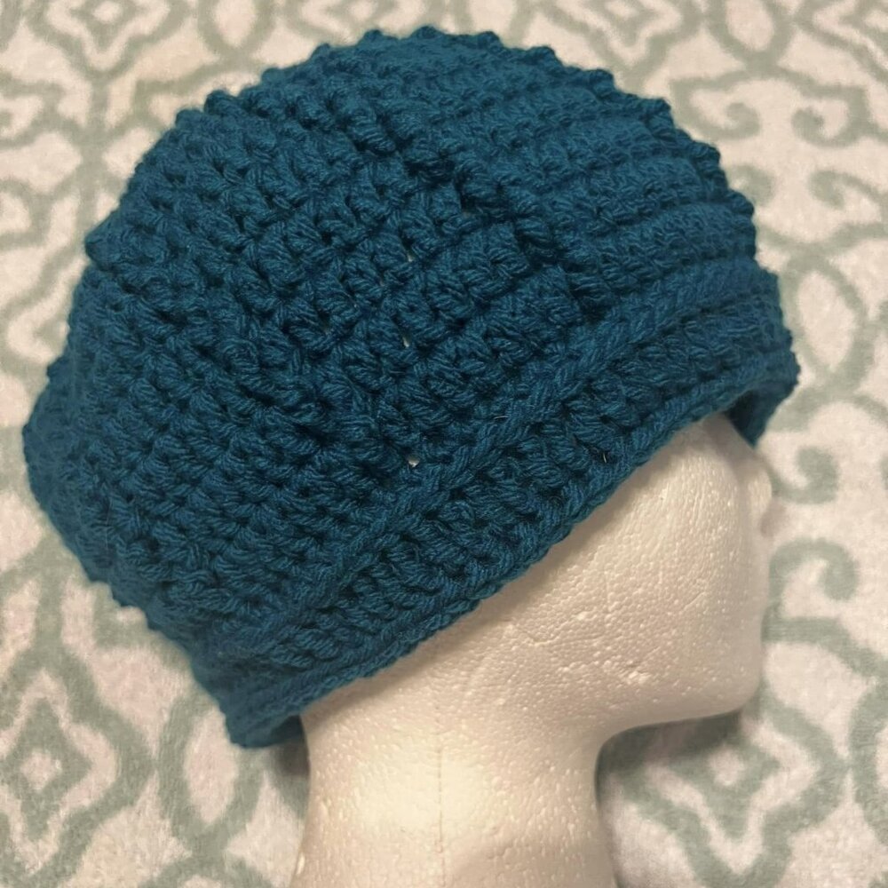 🐻New Handmade Teal Beanie (8.5"X23-28")